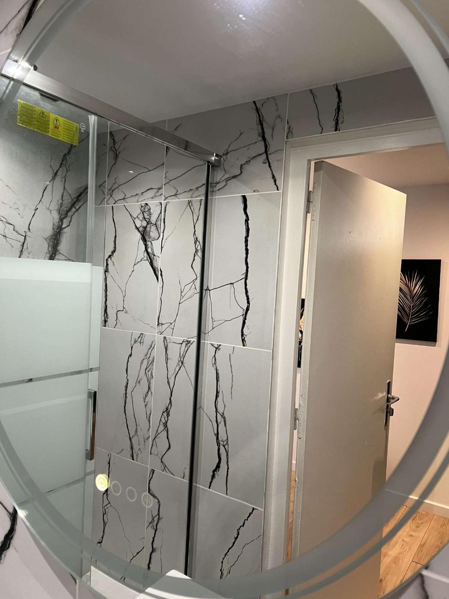 Appartement Moderne Vieille Ville Parking Gratuit آنسي المظهر الخارجي الصورة